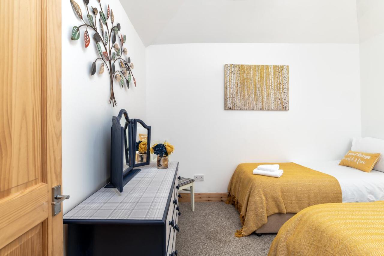 Dormie Cottage, Lovely Bright And Spacious Bungalow With Wood Fire 발라터 외부 사진