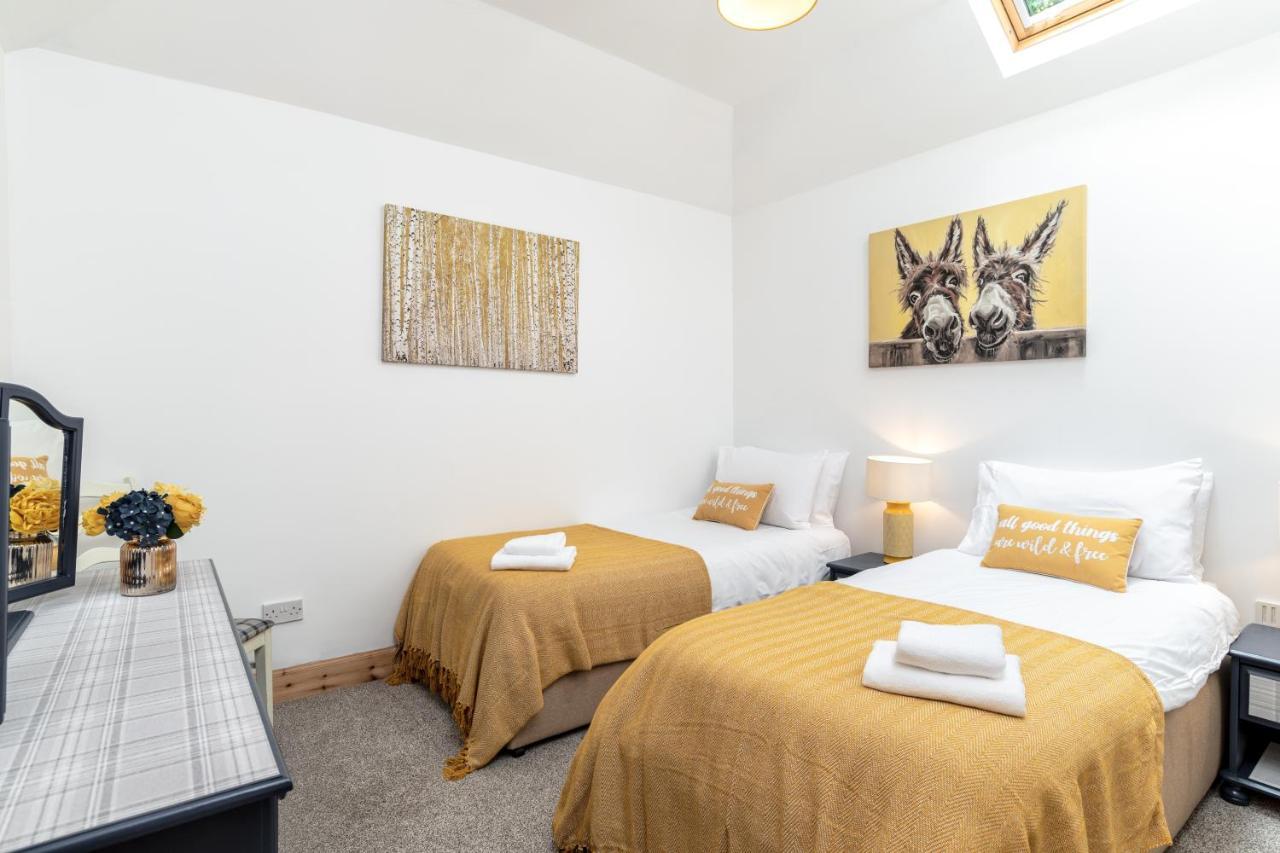 Dormie Cottage, Lovely Bright And Spacious Bungalow With Wood Fire 발라터 외부 사진